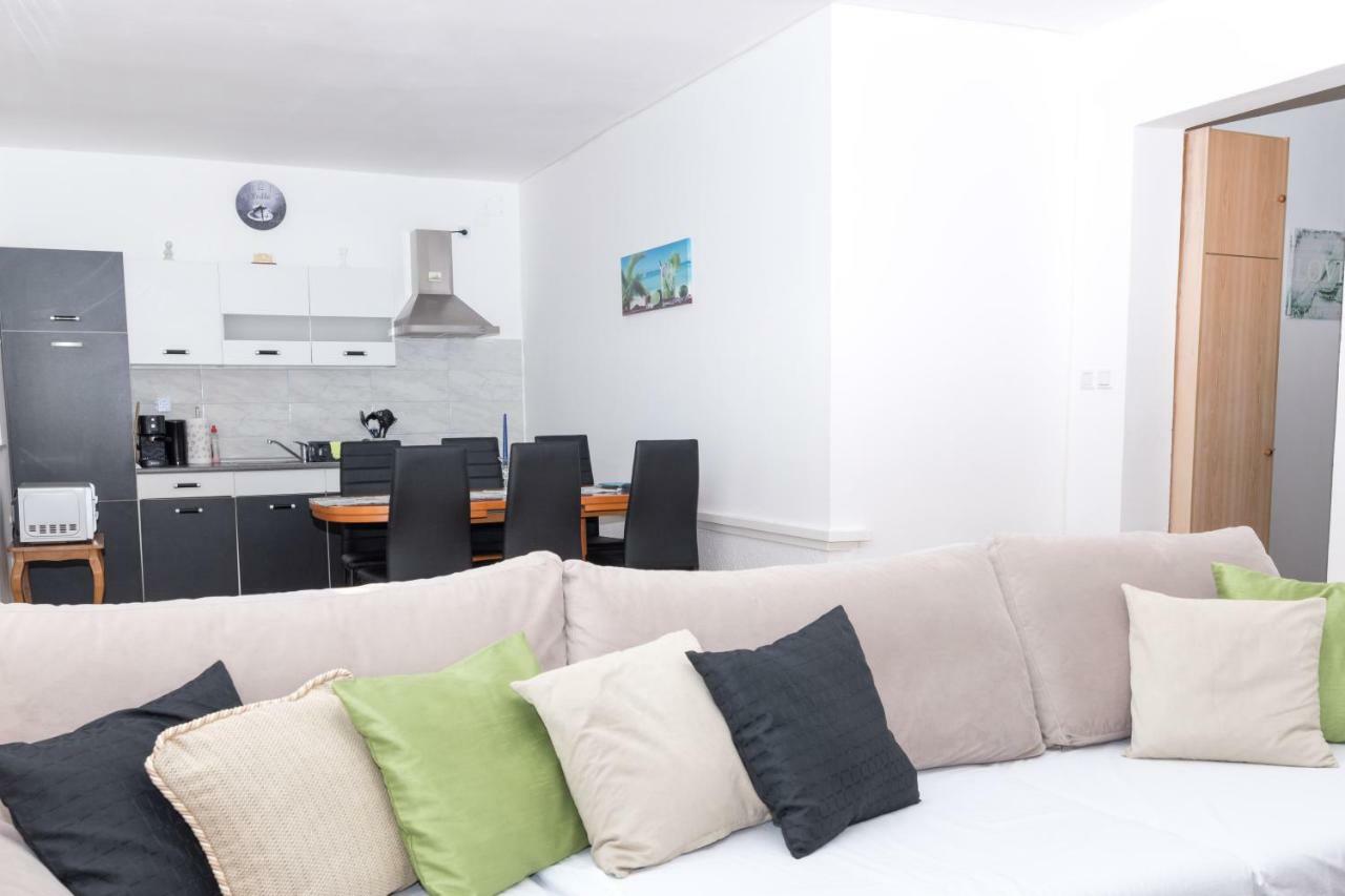 Apartment Rora Žaborić Extérieur photo
