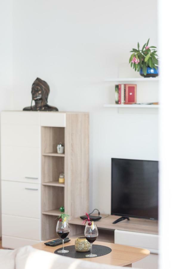 Apartment Rora Žaborić Extérieur photo