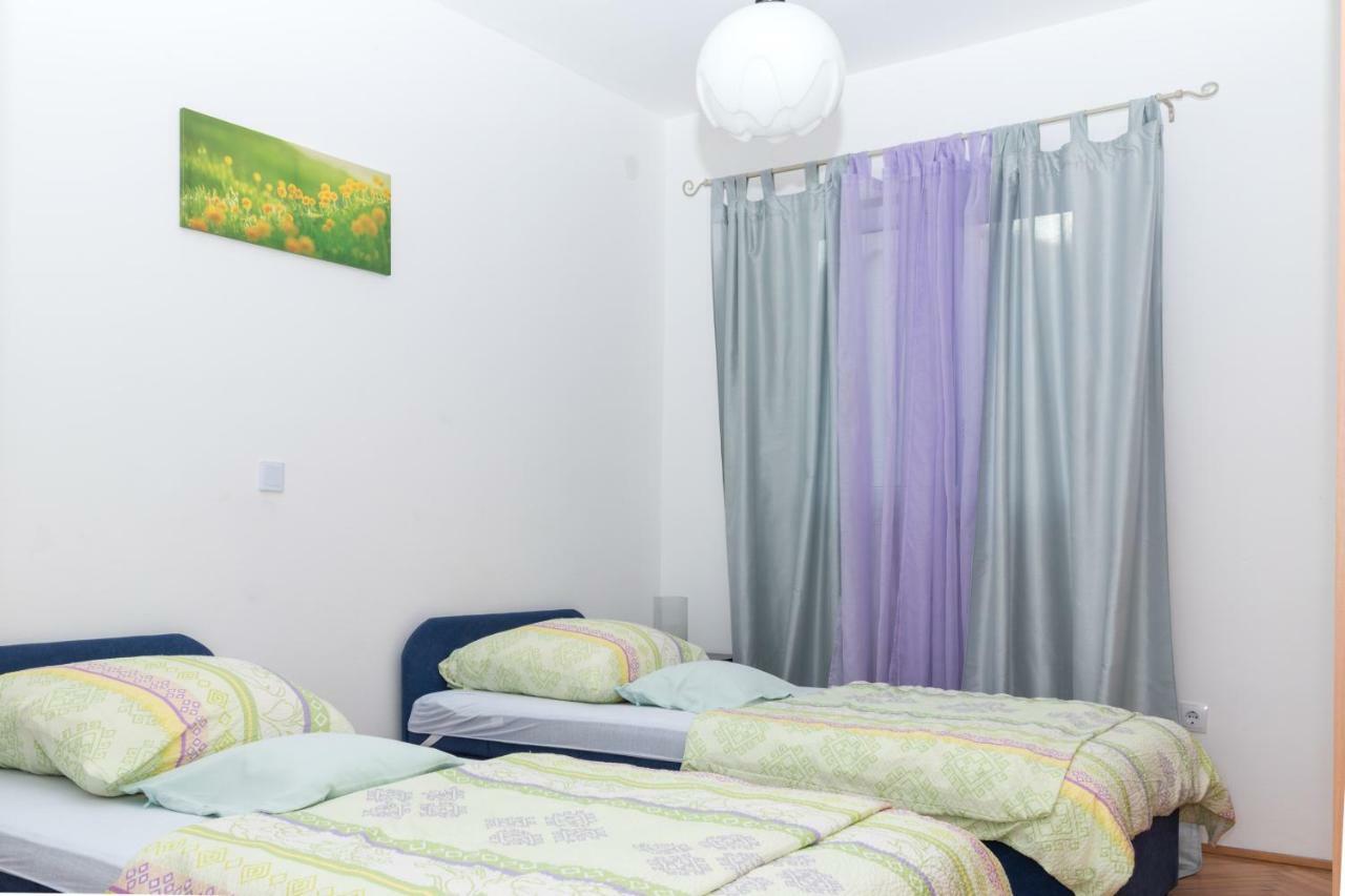 Apartment Rora Žaborić Extérieur photo