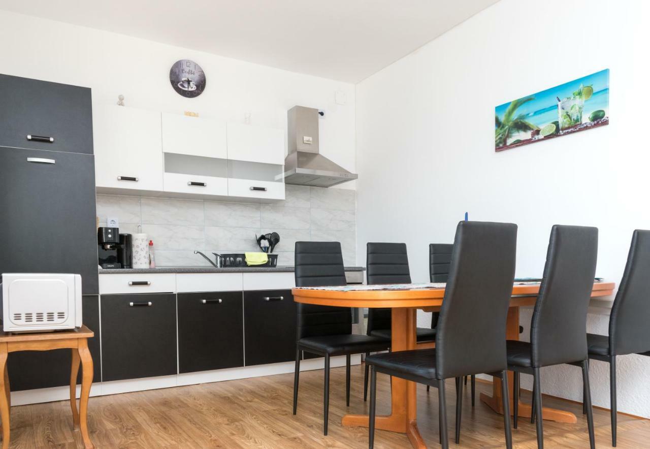 Apartment Rora Žaborić Extérieur photo